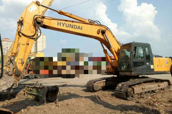 四川出售转让二手15292小时2009年现代R265LC挖掘机