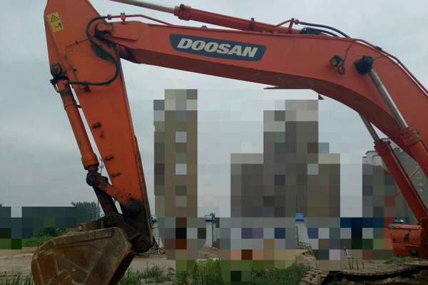 辽宁出售转让二手8000小时2011年斗山DH300LC挖掘机