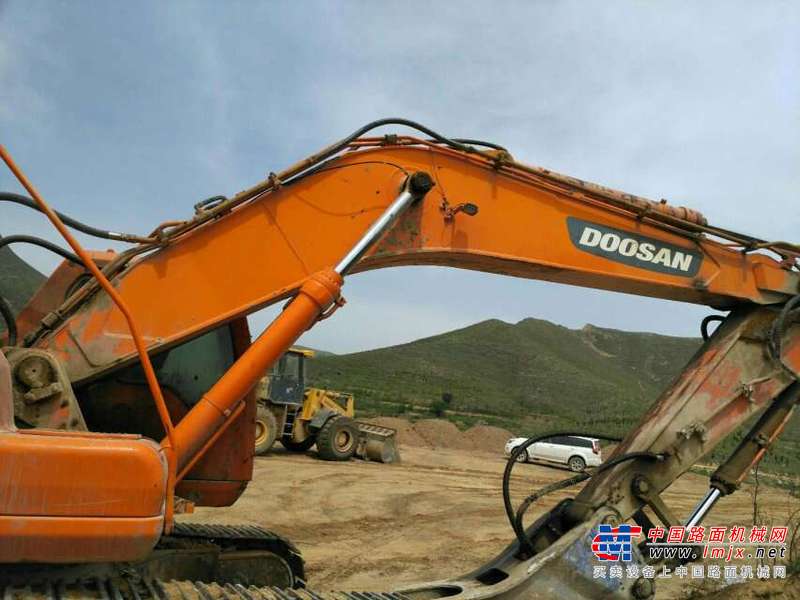 河南出售转让二手12000小时2009年斗山DH370LC挖掘机