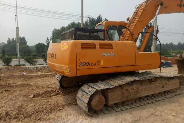 辽宁出售转让二手20000小时2003年现代R210LC挖掘机
