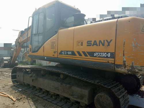 辽宁出售转让二手8000小时2011年三一重工SY215C挖掘机