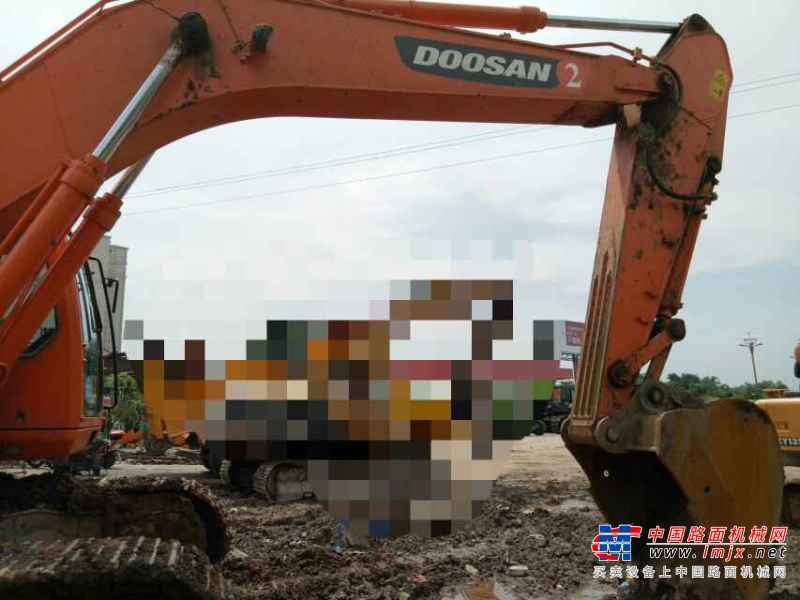 四川出售转让二手5840小时2014年斗山DH300LC挖掘机