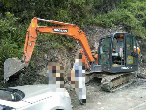 重庆出售转让二手400小时2017年斗山DH60挖掘机