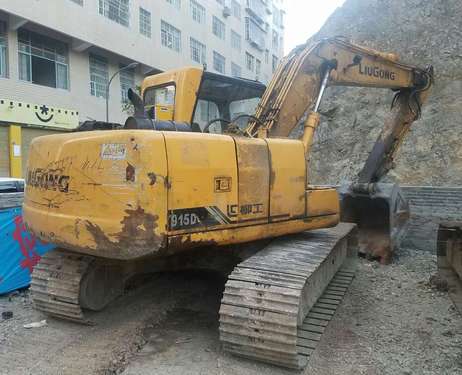 贵州出售转让二手8600小时2010年柳工CLG915C挖掘机