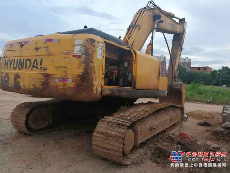 江西出售转让二手8000小时2011年现代R265LC挖掘机