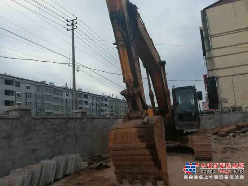 江西出售转让二手8000小时2011年现代R265LC挖掘机