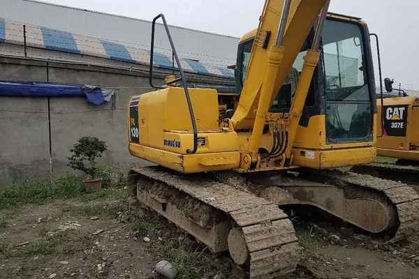 四川出售转让二手3500小时2014年小松PC110挖掘机