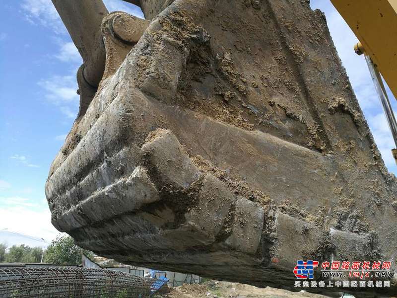 黑龙江出售转让二手10000小时2004年小松PC360挖掘机