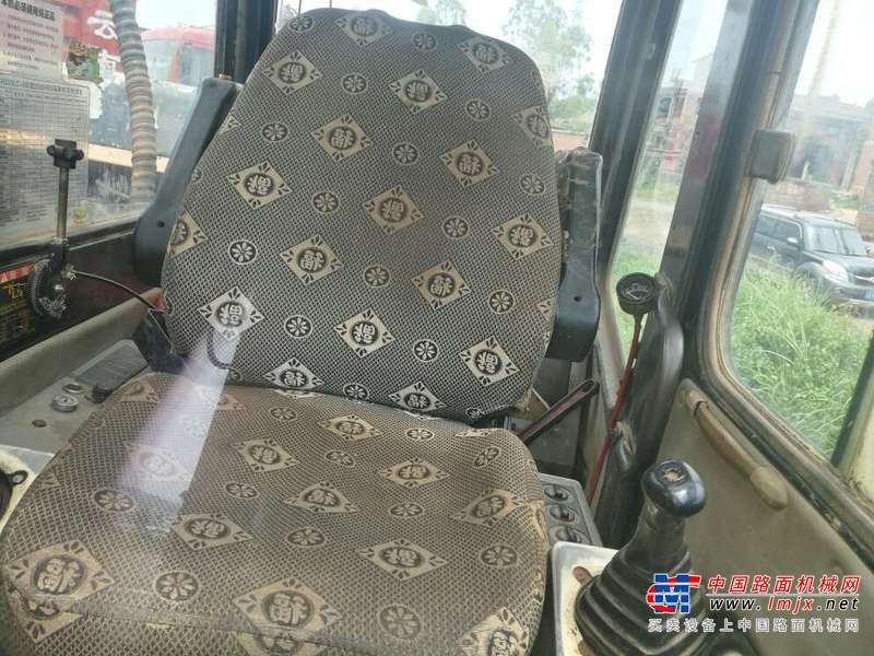 云南出售转让二手13000小时2006年现代R220挖掘机