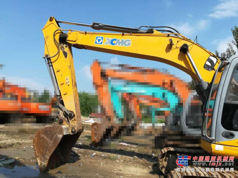 辽宁出售转让二手9000小时2007年徐工XE215D挖掘机