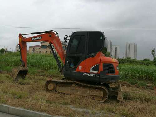 江西出售转让二手3800小时2015年斗山DX60挖掘机