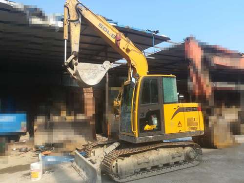 陕西出售转让二手3000小时2015年临工LG690E挖掘机