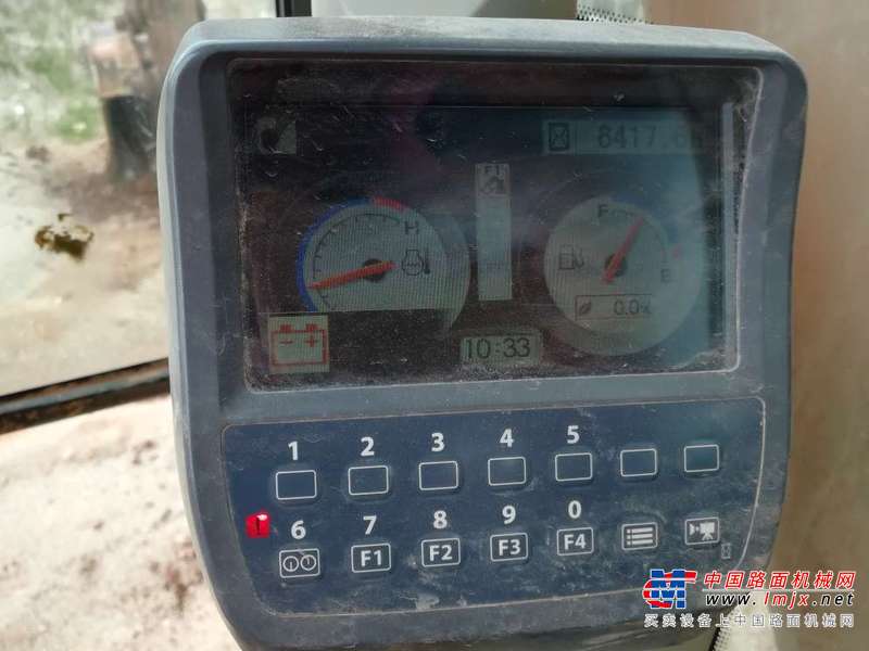 云南出售转让二手6400小时2010年日立ZX240挖掘机