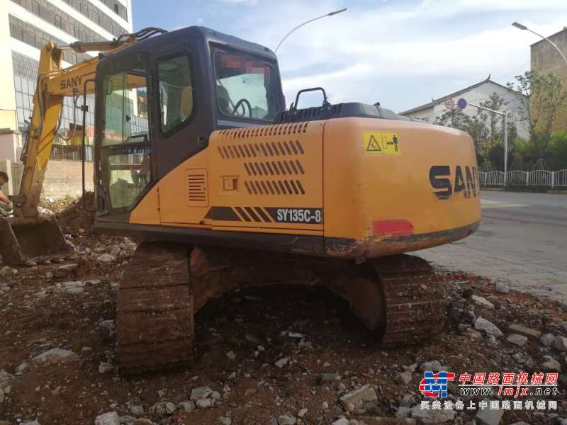 云南出售转让二手4300小时2014年三一重工SY135C挖掘机