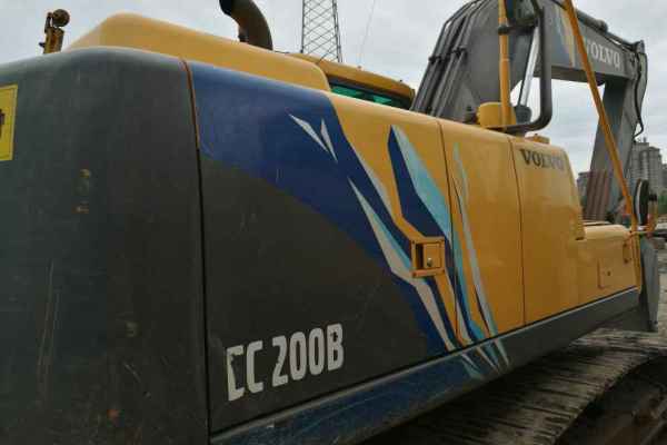 黑龙江出售转让二手5000小时2014年沃尔沃EC200B挖掘机