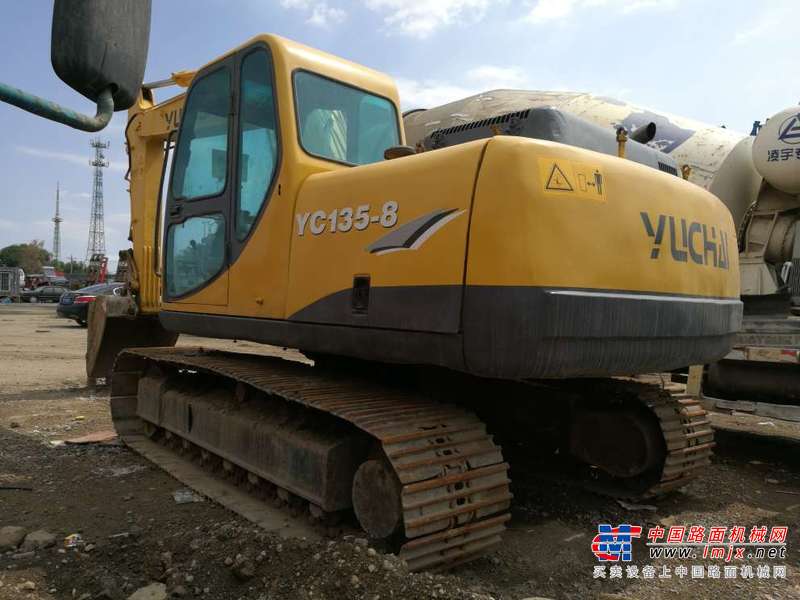 内蒙古出售转让二手8000小时2009年玉柴YC135挖掘机