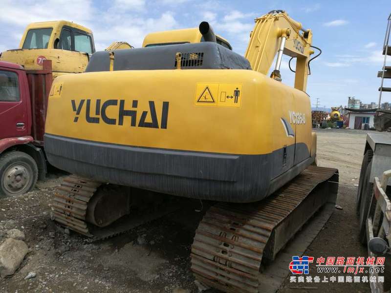 内蒙古出售转让二手8000小时2009年玉柴YC135挖掘机