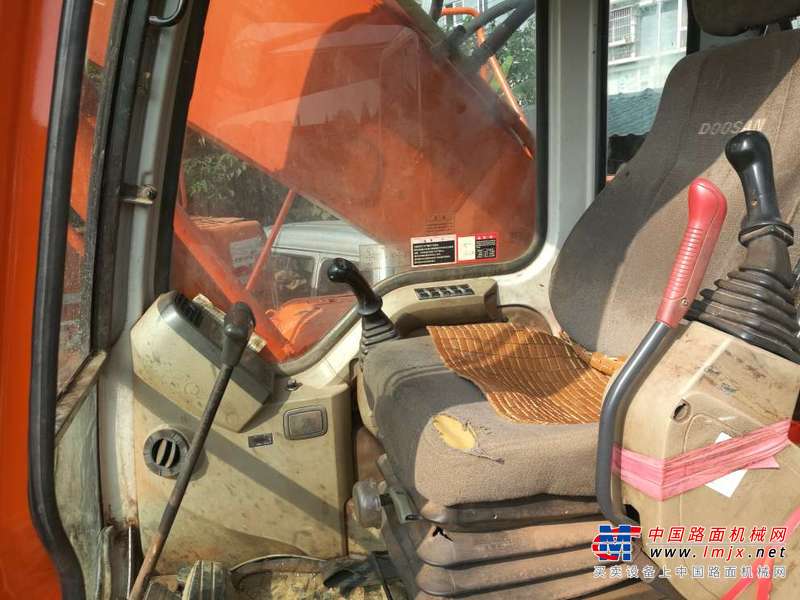 四川出售转让二手12926小时2010年斗山DH220LC挖掘机