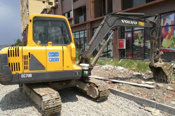 四川出售转让二手8127小时2011年沃尔沃EC55B挖掘机