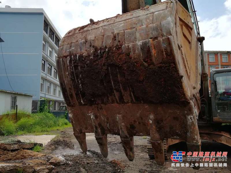 云南出售转让二手12000小时2008年神钢SK260挖掘机