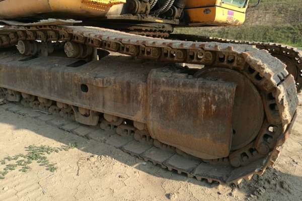 内蒙古出售转让二手6000小时2007年现代R305LC挖掘机