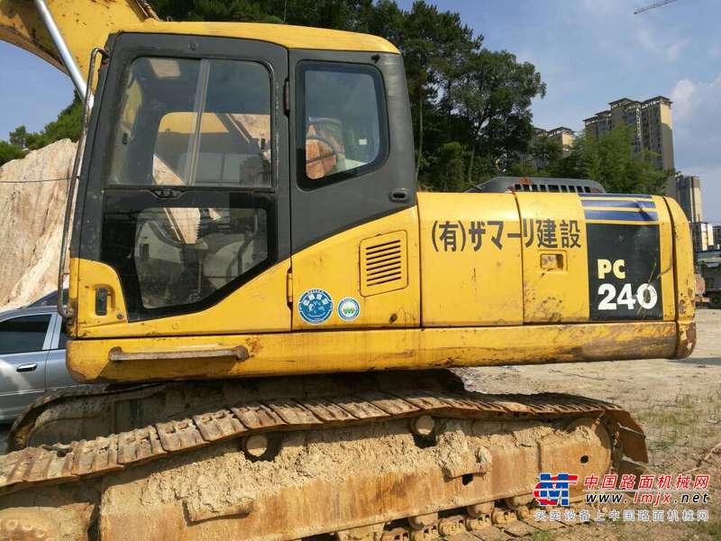 江西出售转让二手18000小时2006年小松PC200挖掘机