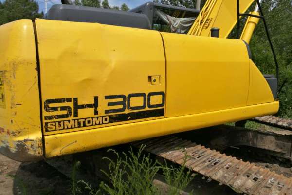 黑龙江出售转让二手10000小时2010年住友SH240挖掘机