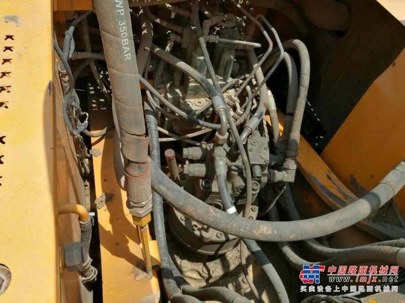 江西出售转让二手7000小时2011年龙工LG6215挖掘机