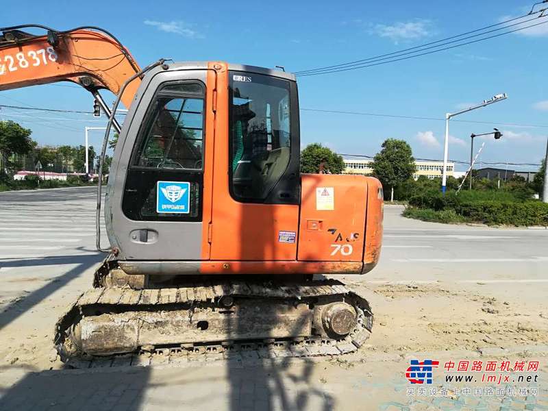 安徽出售转让二手10000小时2010年日立ZX70挖掘机
