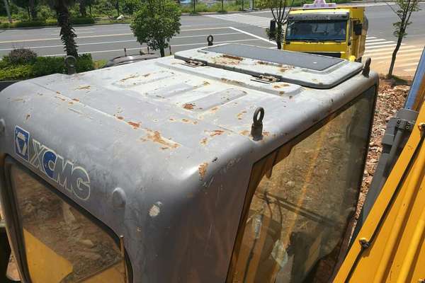 江西出售转让二手6000小时2010年徐工XE210挖掘机