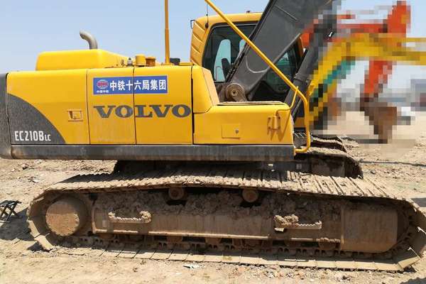 陕西出售转让二手3650小时2011年沃尔沃EC210BLC挖掘机