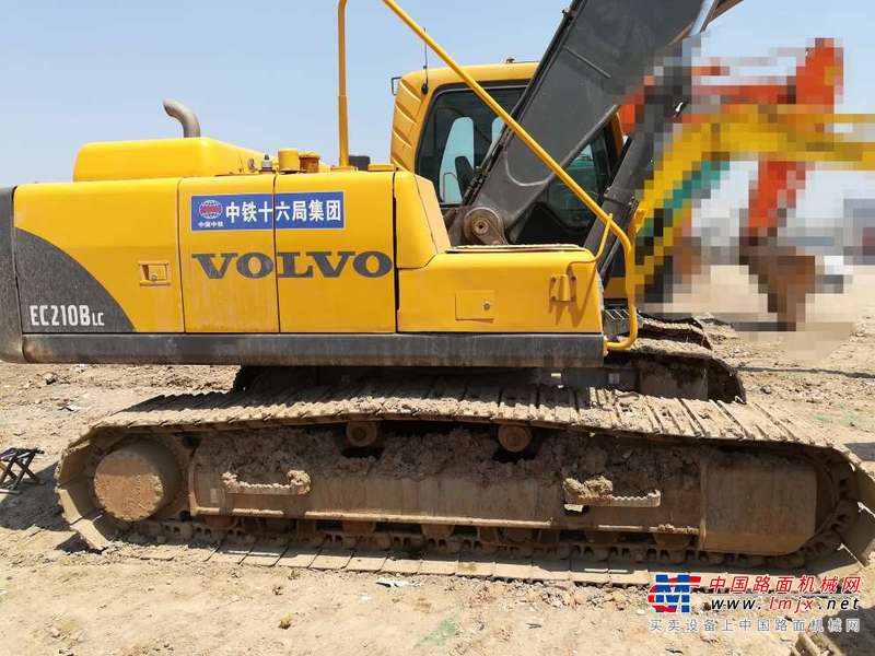 陕西出售转让二手3650小时2011年沃尔沃EC210BLC挖掘机
