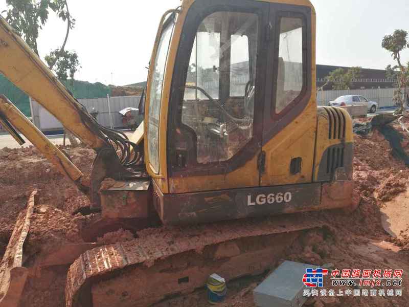 四川出售转让二手11000小时2009年临工LG660挖掘机