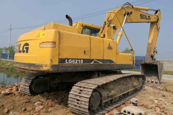 山东出售转让二手8243小时2011年临工LG6210挖掘机