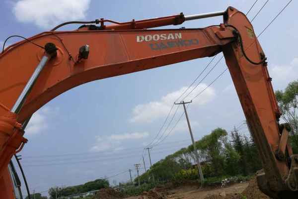 辽宁出售转让二手10000小时2007年斗山DH225LC挖掘机