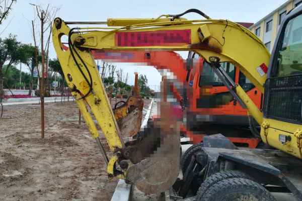 辽宁出售转让二手4000小时2014年犀牛重工NW45360挖掘机