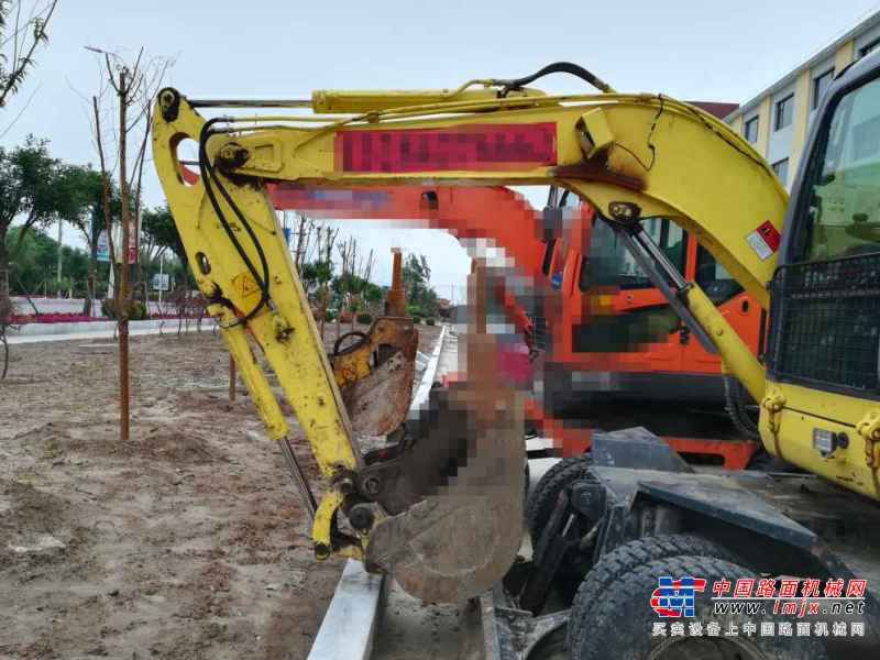 辽宁出售转让二手4000小时2014年犀牛重工NW45360挖掘机