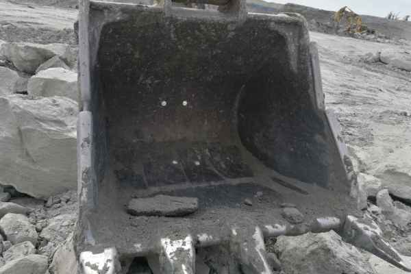 内蒙古出售转让二手6000小时2013年三一重工SY365H挖掘机