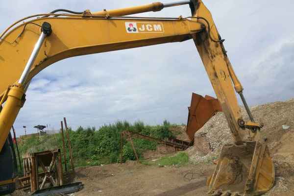 吉林出售转让二手6000小时2009年山重建机JCM921C挖掘机