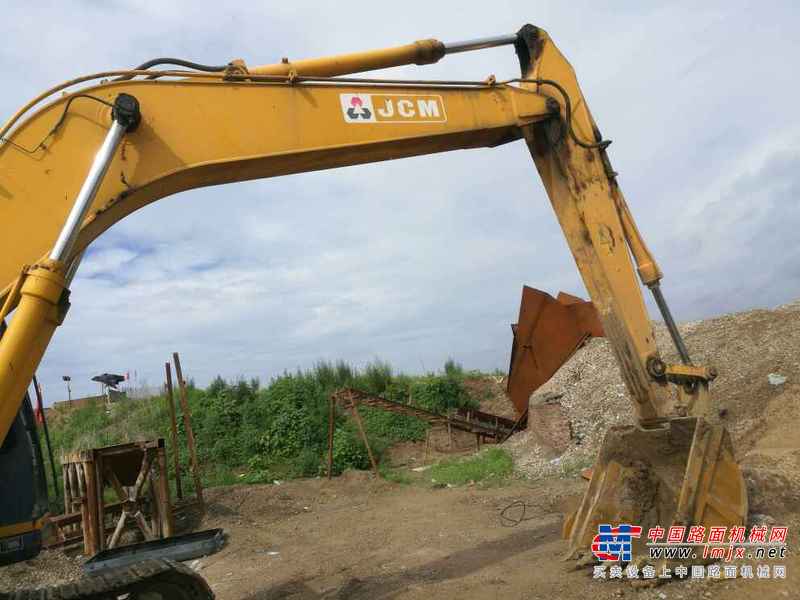 吉林出售转让二手6000小时2009年山重建机JCM921C挖掘机