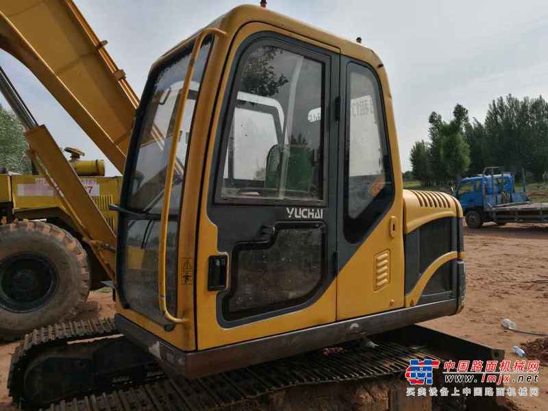 内蒙古出售转让二手5600小时2011年玉柴YC85挖掘机