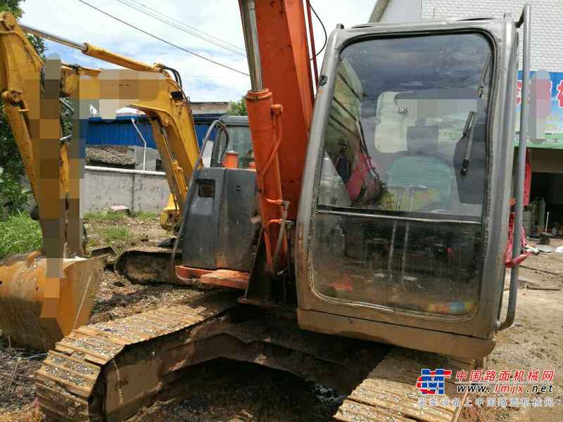 江西出售转让二手9000小时2011年日立EX70挖掘机