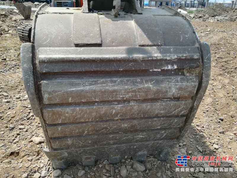 辽宁出售转让二手15000小时2003年日立EX200挖掘机