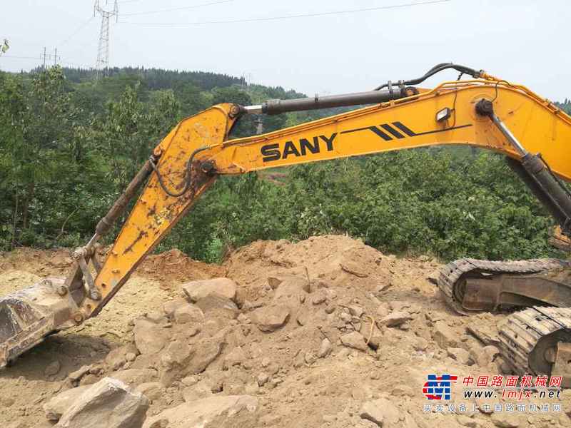 四川出售转让二手6200小时2012年三一重工SY210C挖掘机