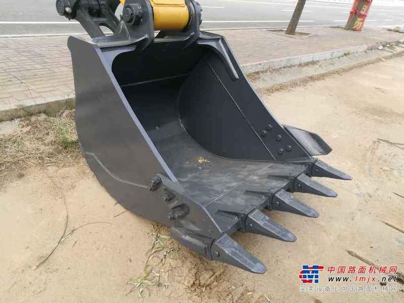 山东出售转让二手5小时2017年徐工XE215D挖掘机