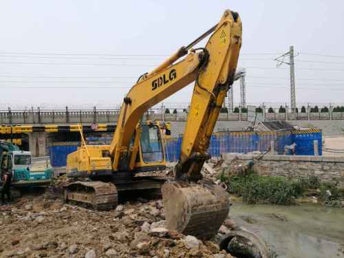 山东出售转让二手6523小时2011年临工LG6210挖掘机