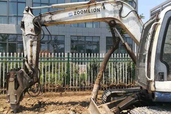 陕西出售转让二手8000小时2009年中联重科ZE80E挖掘机