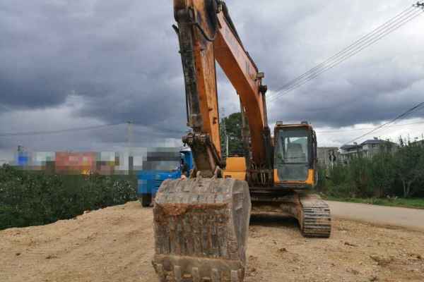云南出售转让二手13225小时2012年三一重工SY235C挖掘机