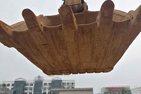 湖北出售转让二手7800小时2011年日立ZX240挖掘机