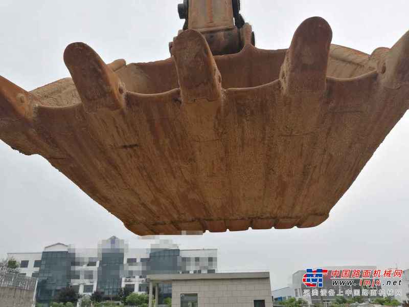 湖北出售转让二手7800小时2011年日立ZX240挖掘机